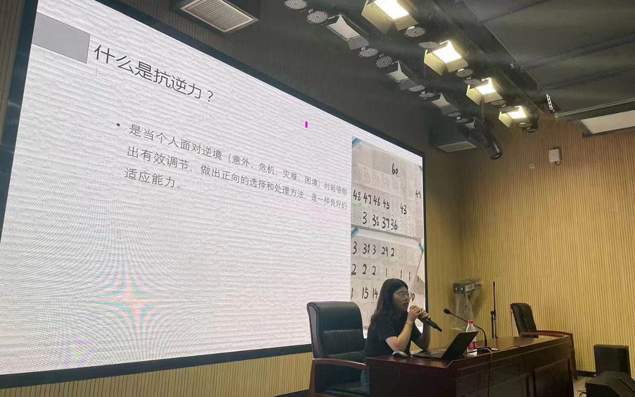 满城董玉娣中学